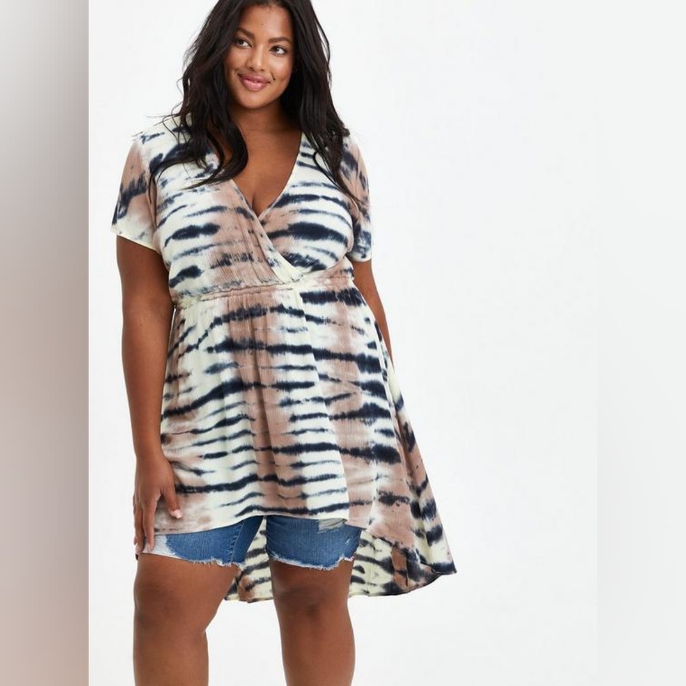 BNWT Torrid Size 2X Tie Dye Print Babydoll Gauze Surplice Tunic Top